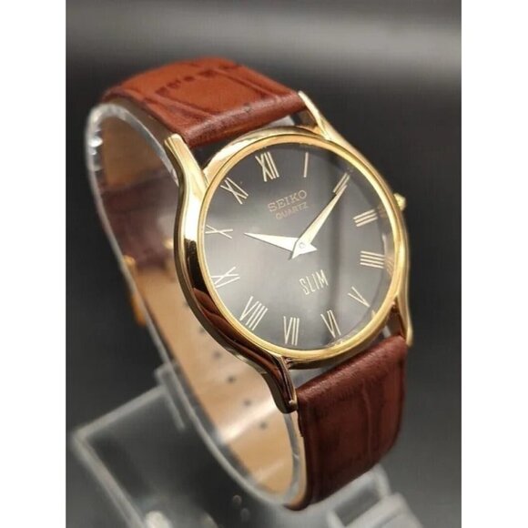 Vintage Style Seiko Quartz Mens Gold Watch & Brown accents W/ Leather Strap - Picture 3 of 5